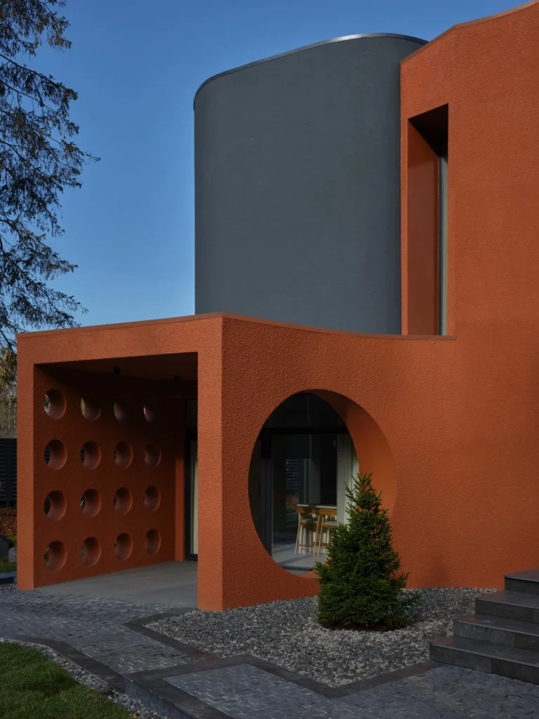 Lisichkin Les House terracotta charcoal facade Le Atelier