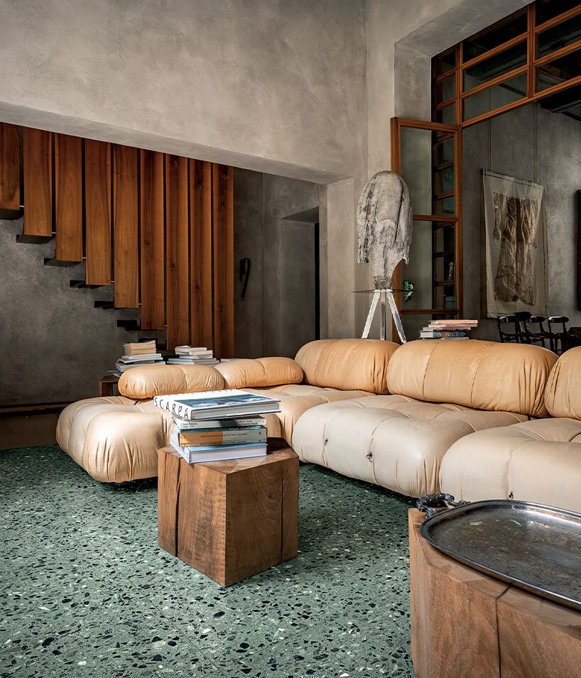 Florim SensiVenezia porcelain stoneware surface featuring terrazzo-inspired aggregates and nuanced Venetian colors.
